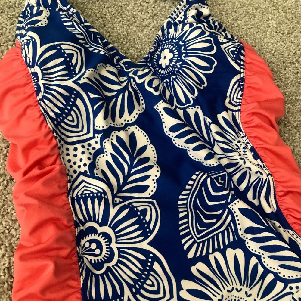 Halter 1 piece swim - Picture 6 of 6